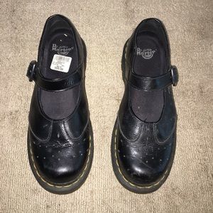 Dr. Martens size 7 adorable shoes